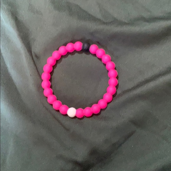 4 Lokai bracelets - Picture 5 of 6